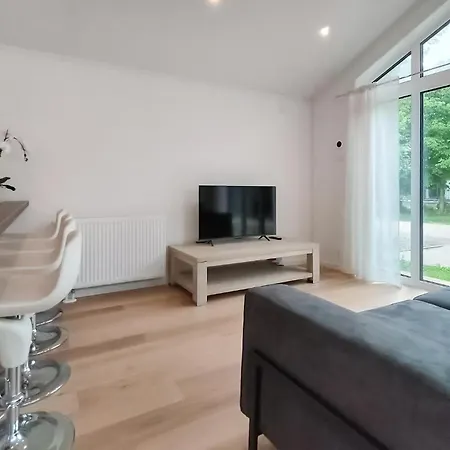 Stunning In Oud Gastel With Wifi Oud-Gastel