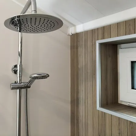 Stunning In Oud Gastel With Wifi * Oud-Gastel